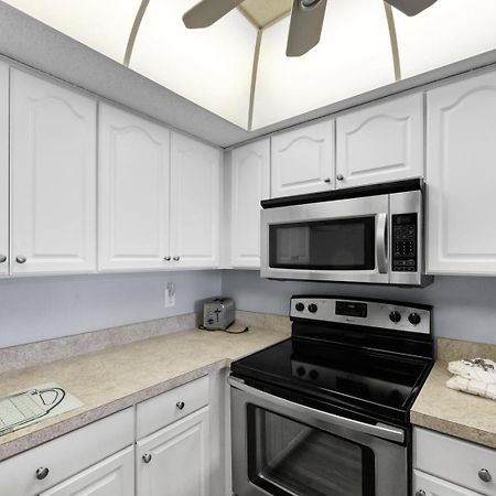 201 Sandy Shores Condos St. Pete Beach Extérieur photo