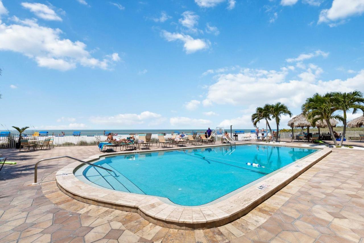 201 Sandy Shores Condos St. Pete Beach Extérieur photo