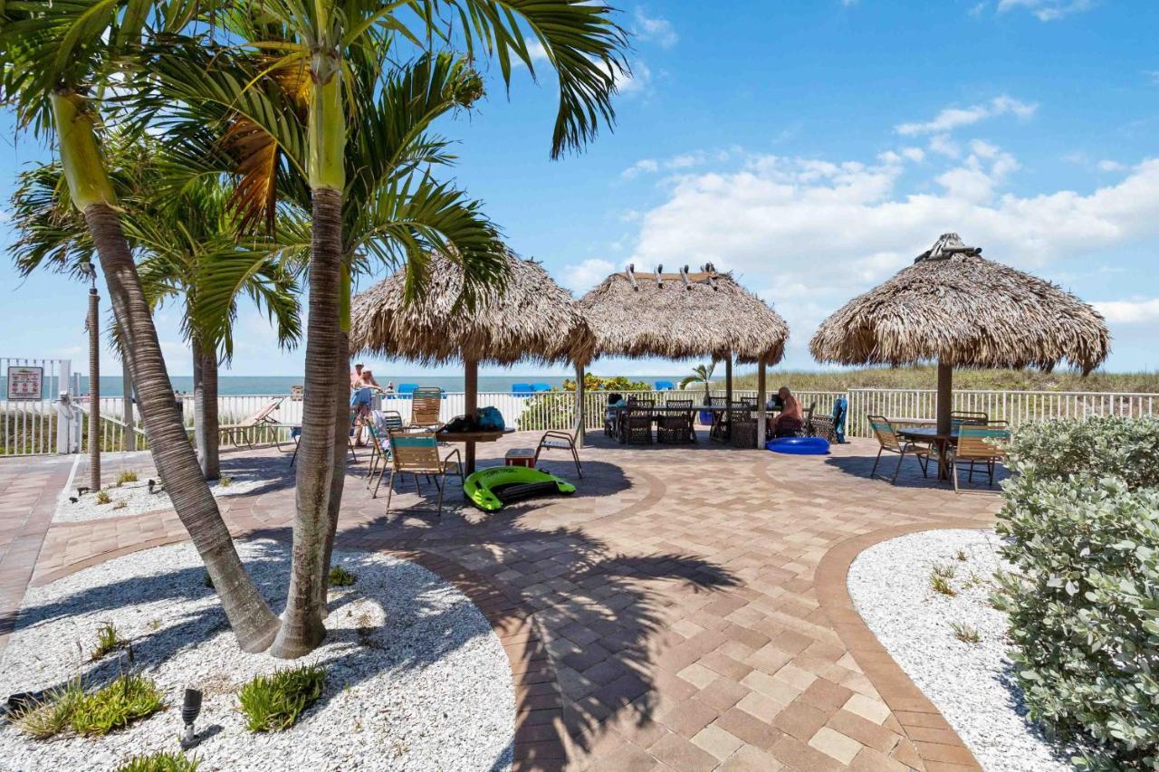 201 Sandy Shores Condos St. Pete Beach Extérieur photo