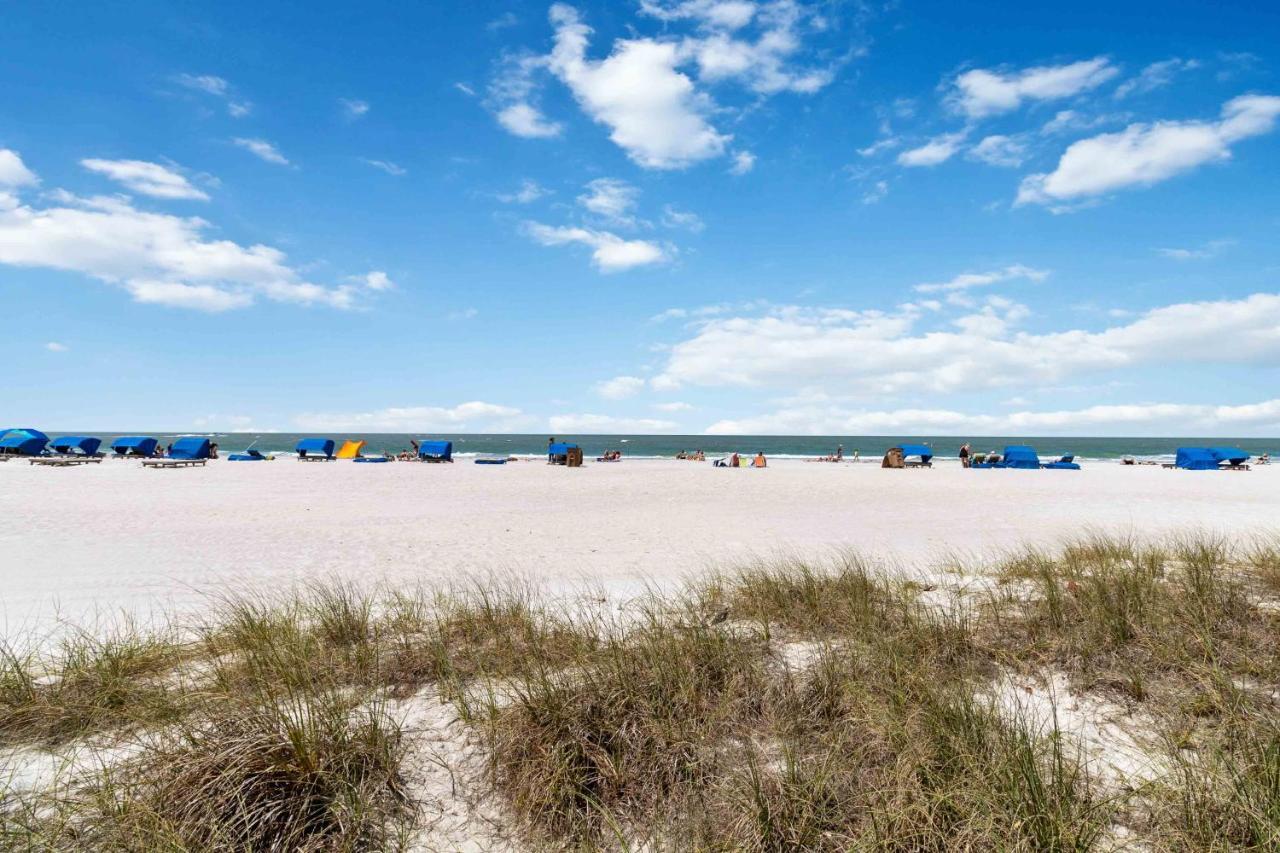 201 Sandy Shores Condos St. Pete Beach Extérieur photo