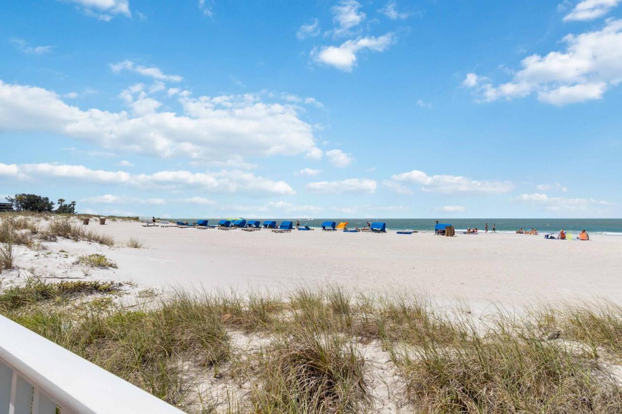 201 Sandy Shores Condos St. Pete Beach Extérieur photo
