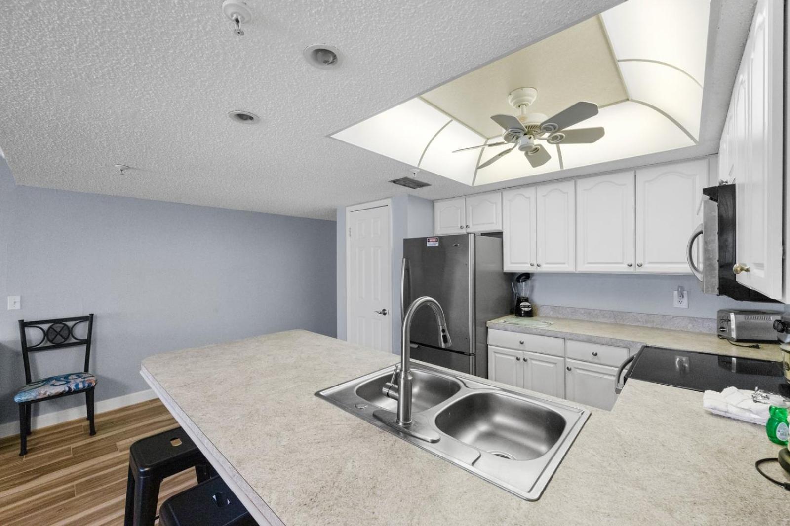 201 Sandy Shores Condos St. Pete Beach Extérieur photo