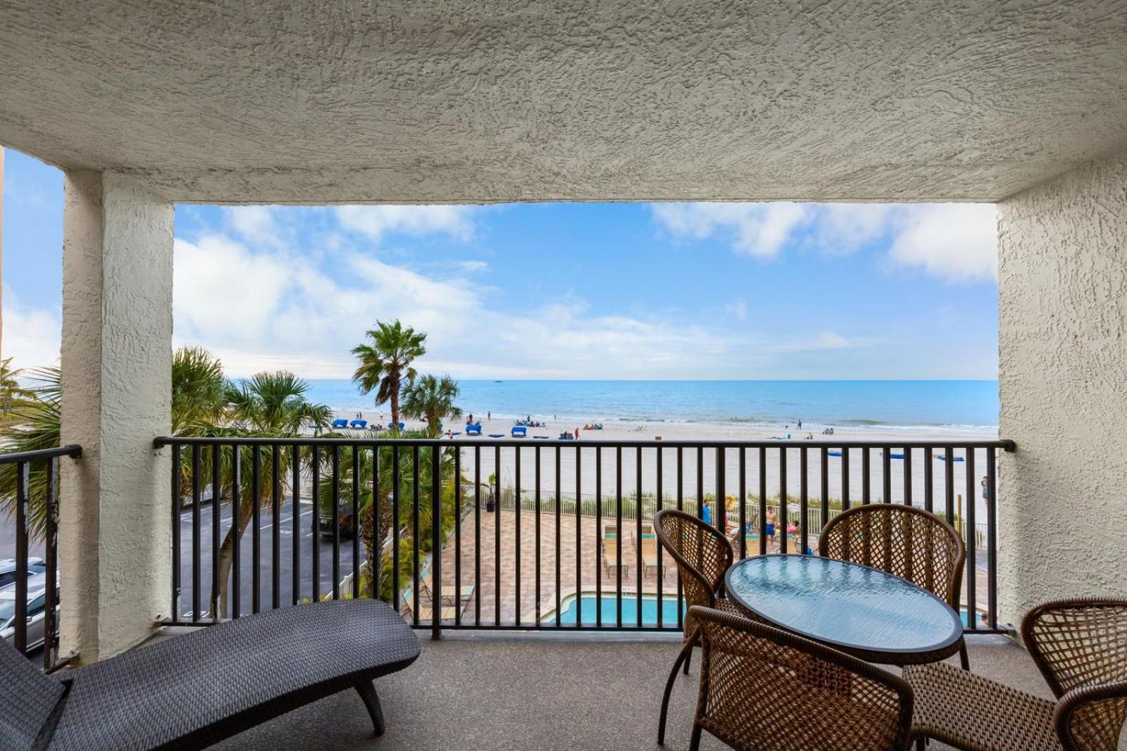 201 Sandy Shores Condos St. Pete Beach Extérieur photo